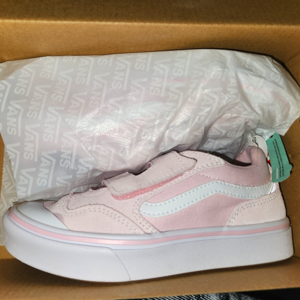 Girl van shoes